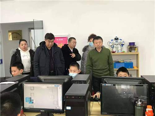 吉林省吉林市蒂埃外科技公司迎接市委宣传部向导视察“熊猫体育”(图2)
吉林省吉林市蒂埃外科技公司迎接市委宣传部向导视察“熊猫体育”(图2)