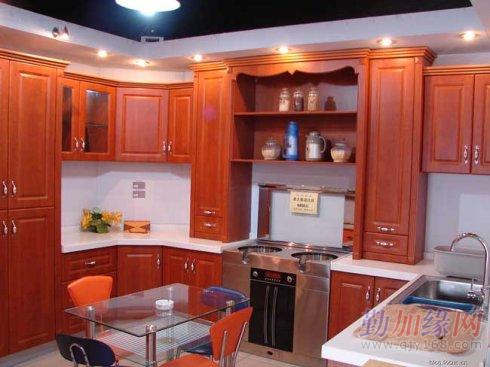 熊猫体育公司:链接过去和未来的信 《解忧杂货店》新预告公开(图3) 熊猫体育公司