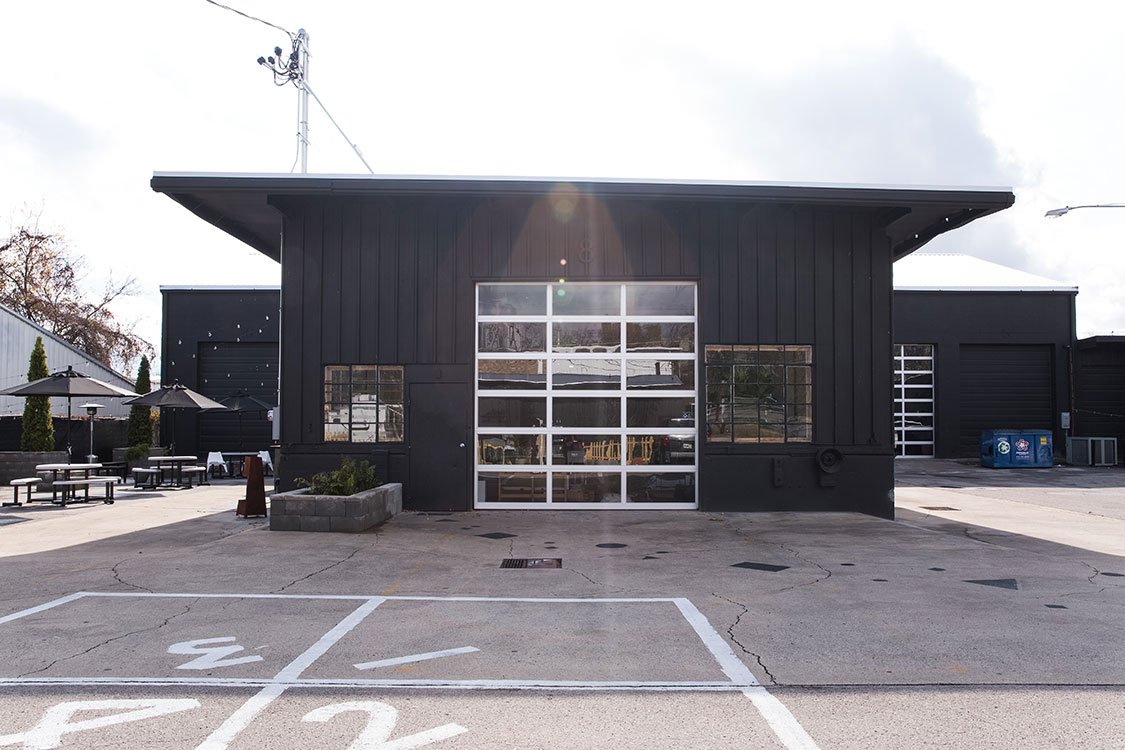 熊猫体育公司|沙特男子抓拍沙尘暴横扫街头壮观景象实属罕见(图)(图2) 熊猫体育公司