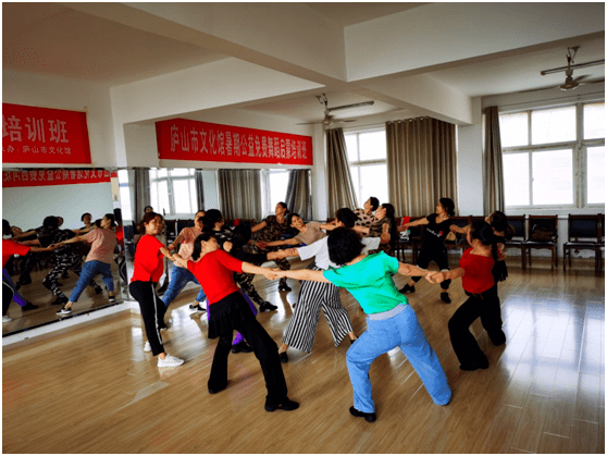 【多彩九江馆际新闻】《艺术心的精彩绽放》：熊猫体育(图8)