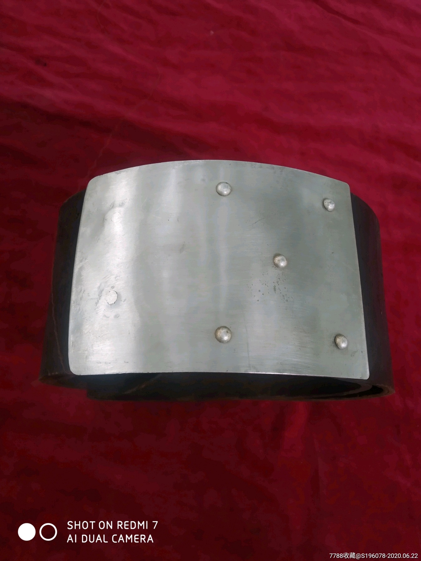 ‘熊猫体育’“纸板汽车”你敢开吗?1700块厚纸板打造而成(图)(图1) 熊猫体育公司