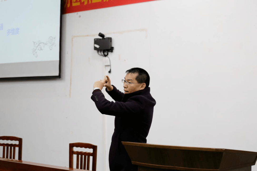 熊猫体育|
【学生干部培训班】系列一(图8) 熊猫体育|
【学生干部培训班】系列一(图8)