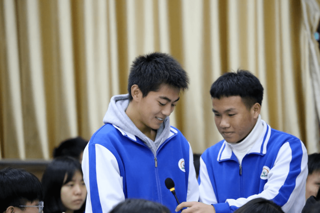 熊猫体育|
【学生干部培训班】系列一(图13) 熊猫体育|
【学生干部培训班】系列一(图13)